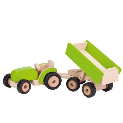 Grüner Holztraktor mit Anhänger
