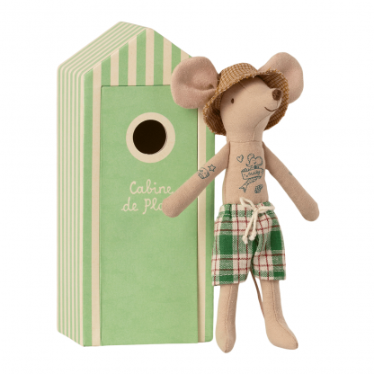 maileg-dad-beach-mouse-in-cabin